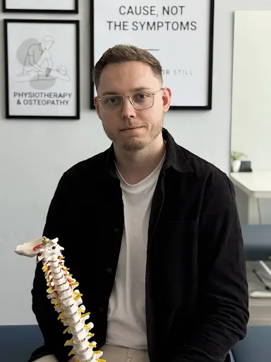 Artur Majorczyk Fizjoterapeuta Poznań | FizjoEfekt